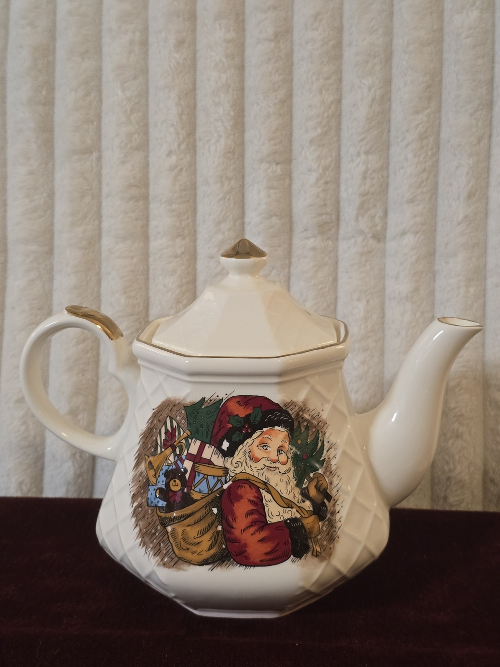 Vintage "Celebrate!" Hexagonal Santa Claus Christmas Teapot Gold Trim